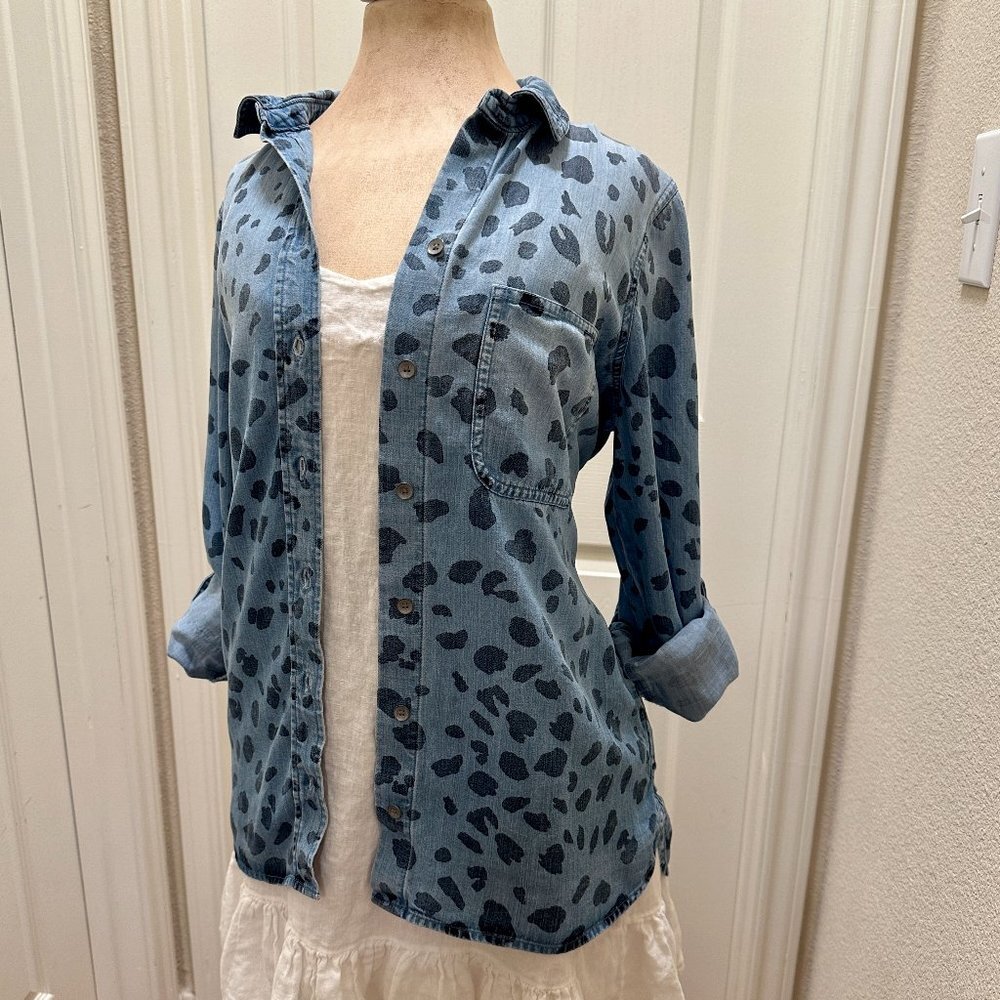 Side Stitch L.A. Women's Denim Shirt Top Blouse Size XS Blue Leopard Print Boho